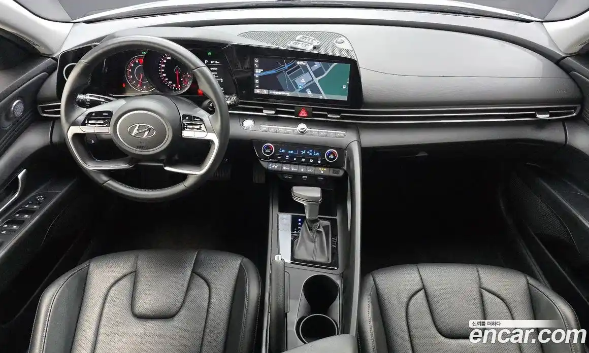 Hyundai Avante 2021 1.6 автомат (гидро), фото 10
