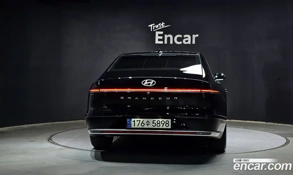 Hyundai Grandeur 2023 2.5 автомат (гидро), фото 4