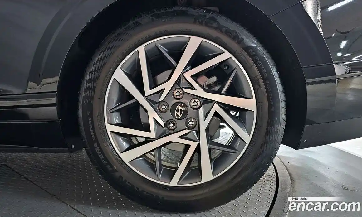 Hyundai Grandeur 2023 2.5 автомат (гидро), фото 7