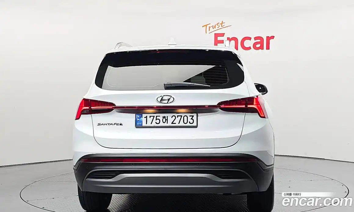 Hyundai Santa Fe 2023 2.5 автомат (гидро), фото 4
