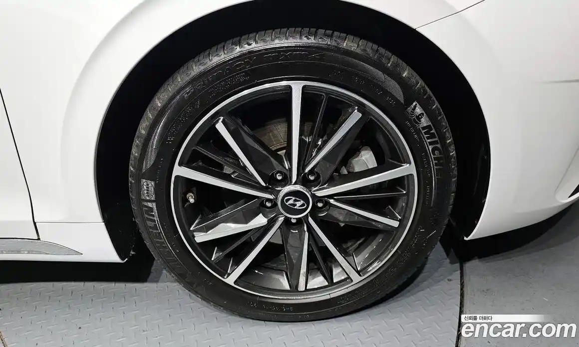 Hyundai Grandeur 2020 2.5 автомат (гидро), фото 7