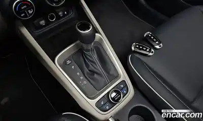 Hyundai Venue 2023 1.6 автомат (гидро), миниатюра 11
