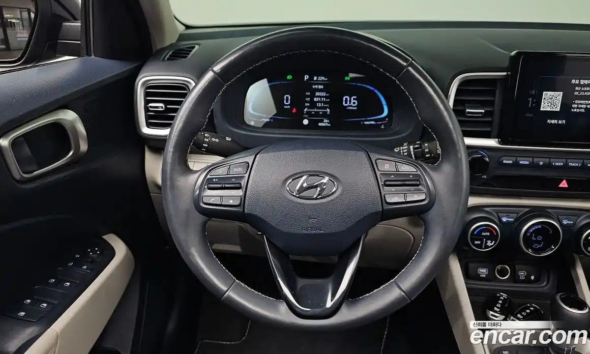 Hyundai Venue 2023 1.6 автомат (гидро), фото 17