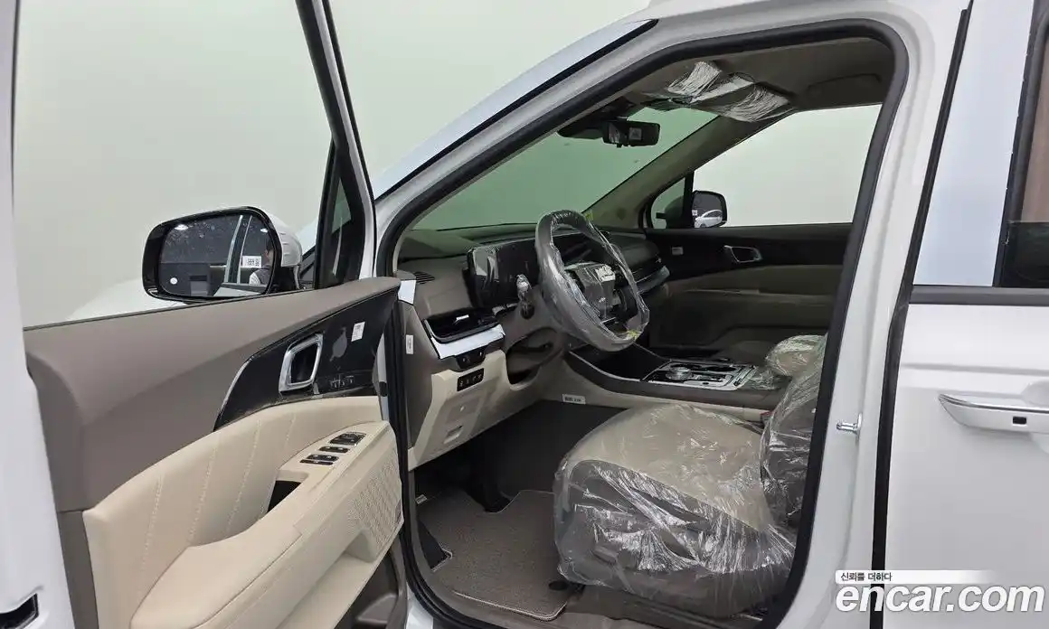Kia Carnival 2026 1.6 автомат (гидро), фото 12