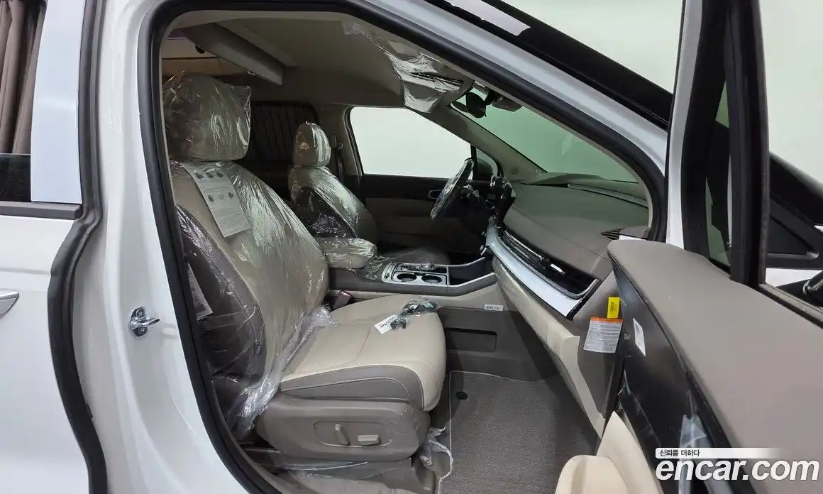 Kia Carnival 2026 1.6 автомат (гидро), фото 10