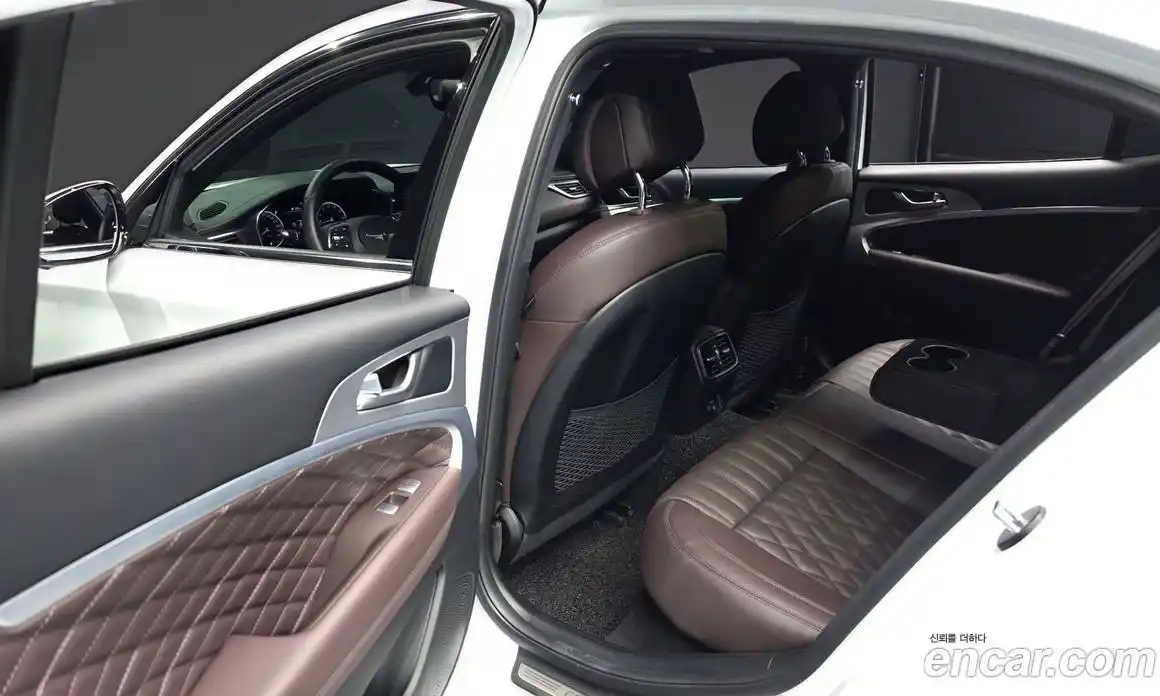 Genesis G70 2022 3.3 автомат (гидро), фото 12