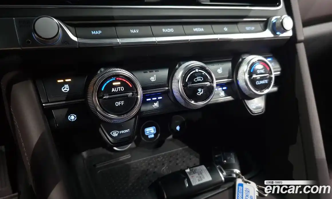 Genesis G70 2022 3.3 автомат (гидро), фото 16