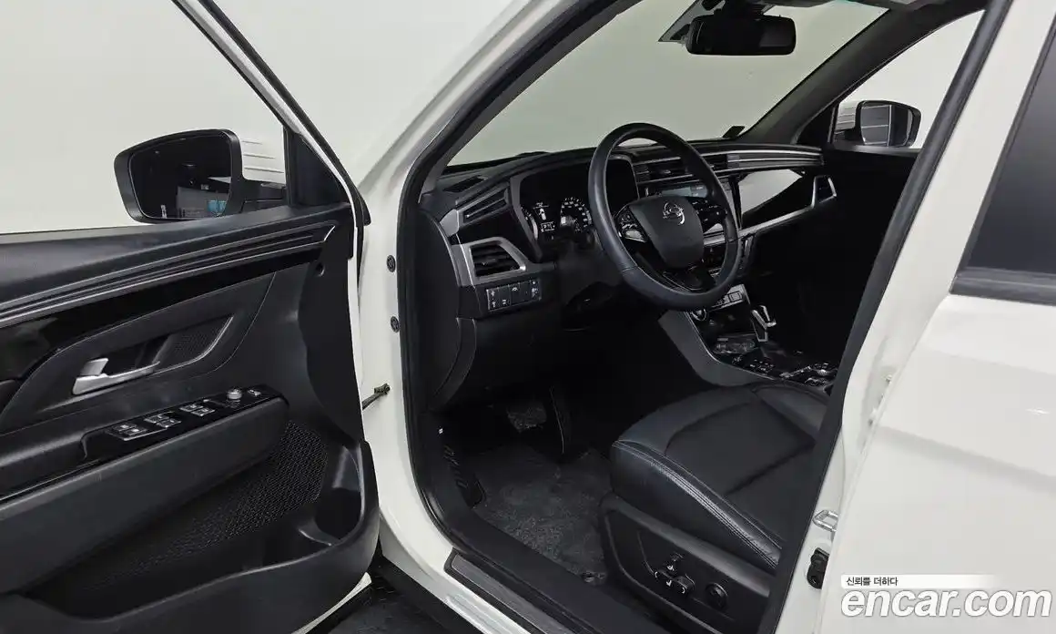 SsangYong Korando 2023 1.5 автомат (гидро), фото 10