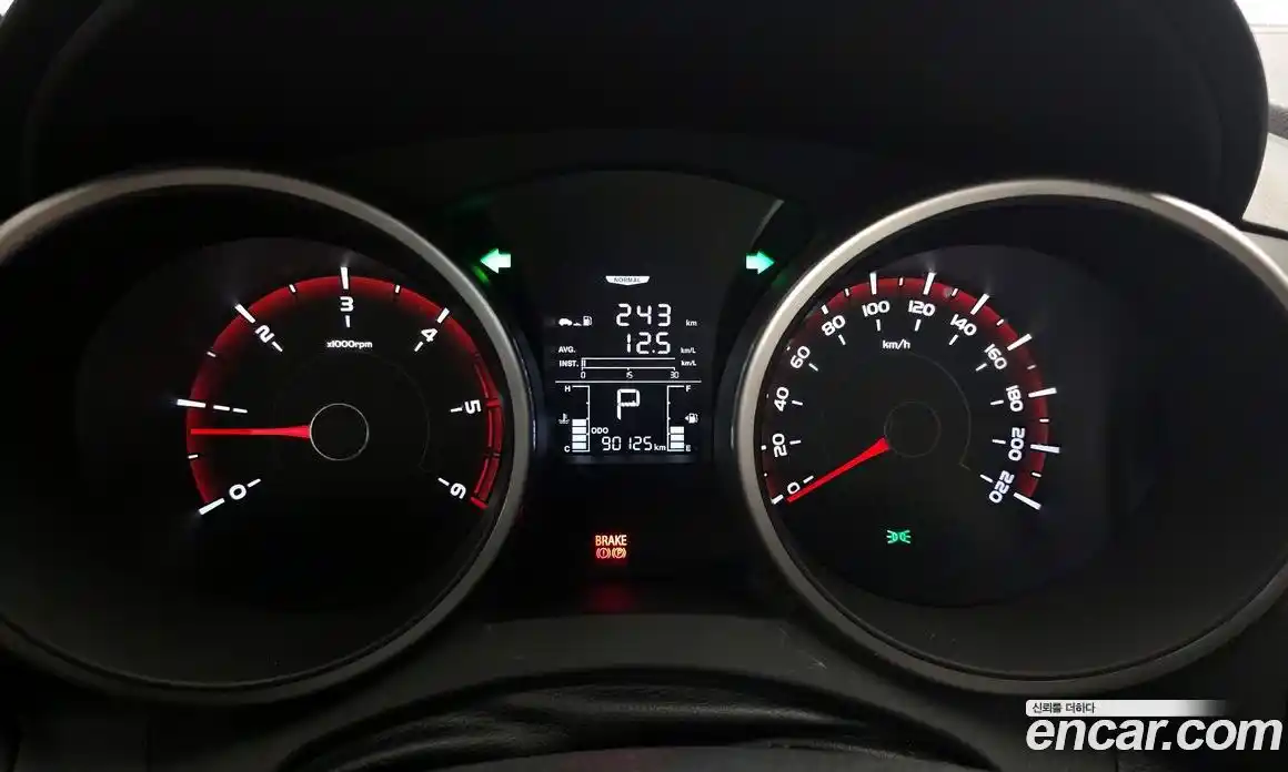 SsangYong TIBOLI 2017 1.6 автомат (гидро), фото 11