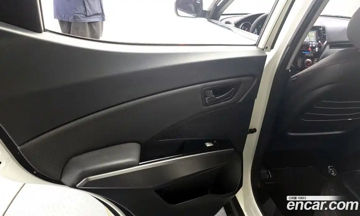 SsangYong TIBOLI 2017 1.6 автомат (гидро), фото 15