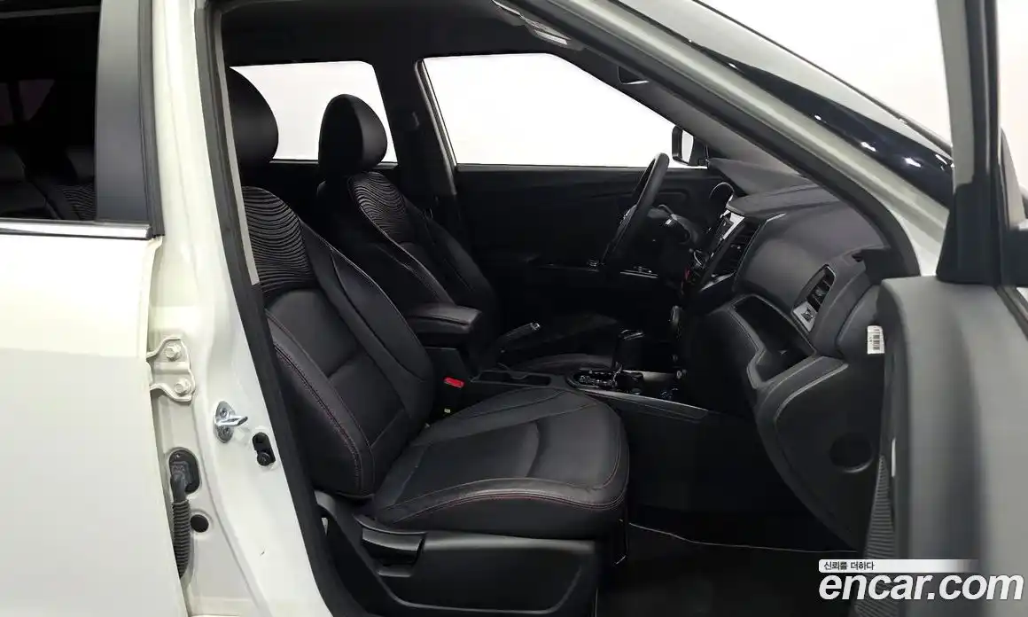 SsangYong TIBOLI 2017 1.6 автомат (гидро), фото 16
