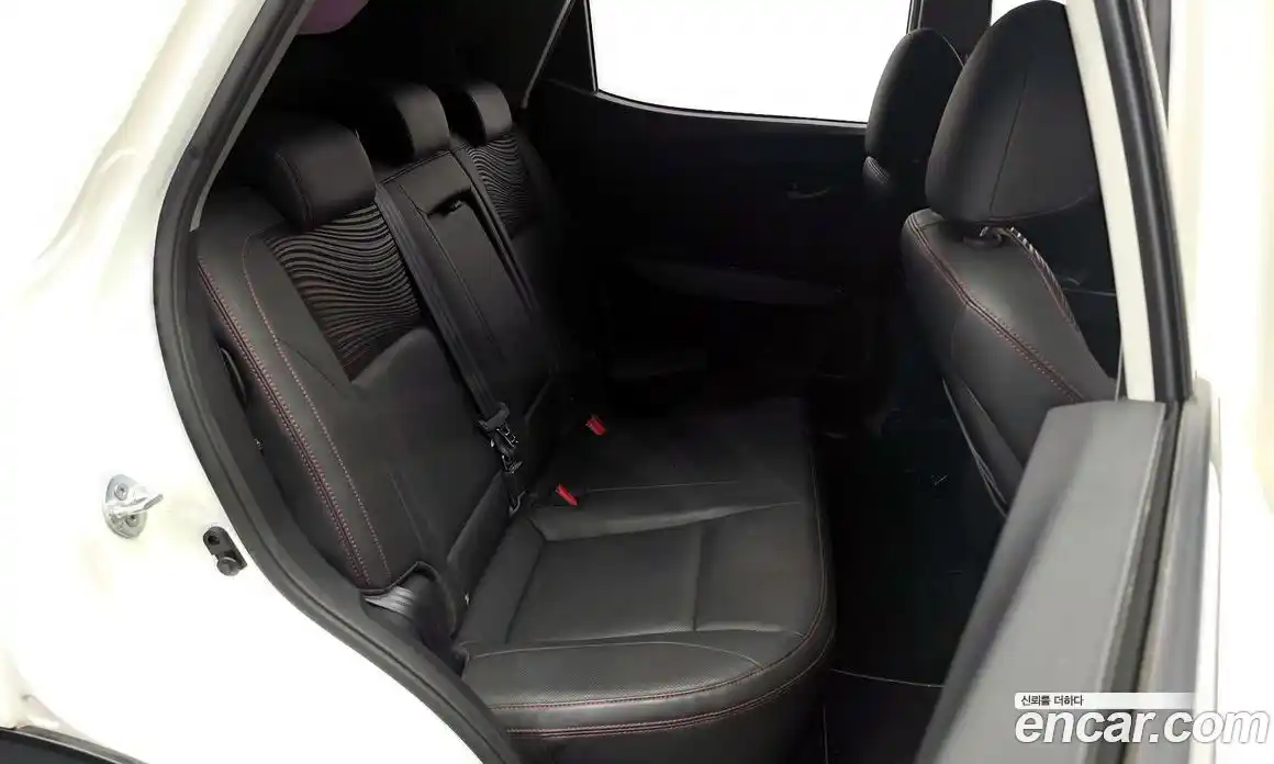 SsangYong TIBOLI 2017 1.6 автомат (гидро), фото 17