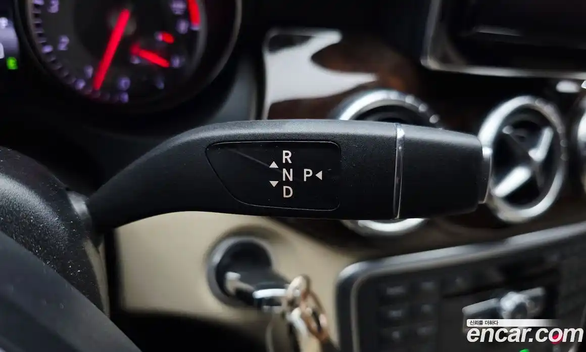 Mercedes-Benz CLA-Class 2014 2.0 гидро, фото 9 Mercedes-Benz CLA-Class 2014 2.0 гидро, фото 9
