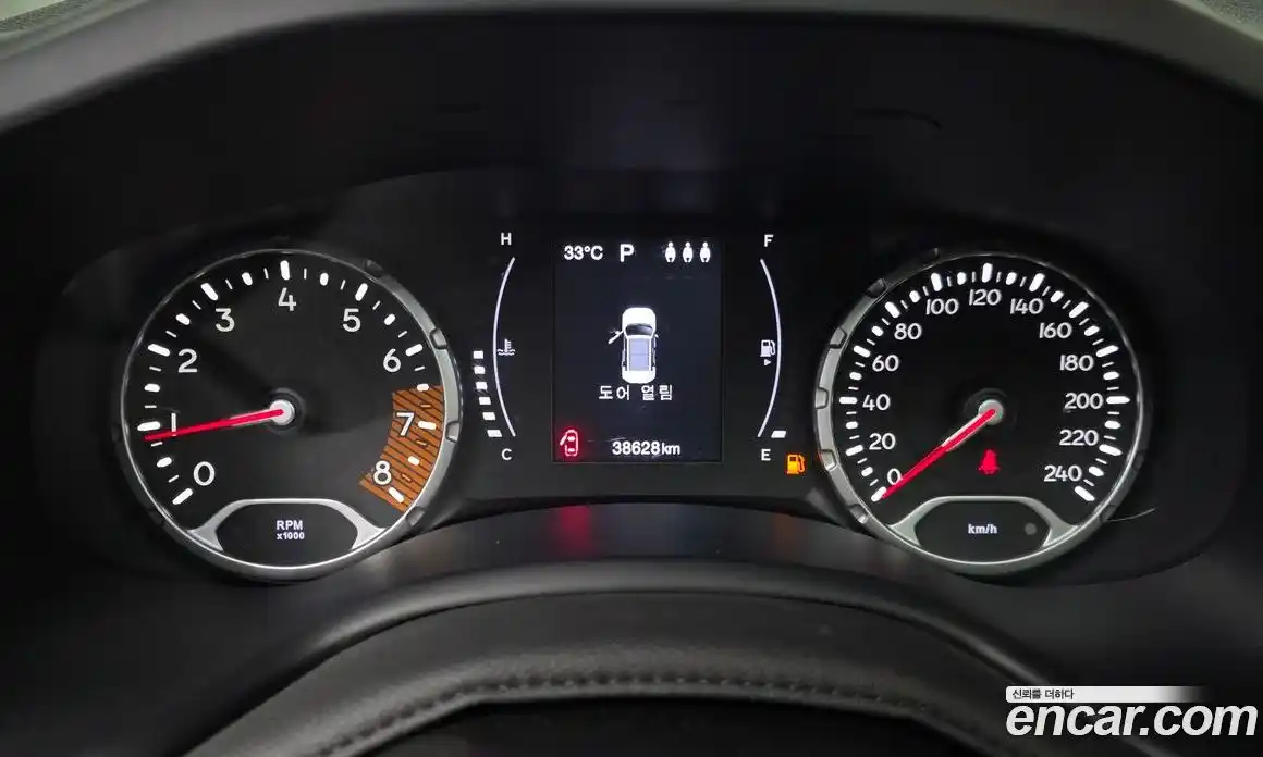 Jeep Renegade 2022 1.3 автомат (гидро), фото 11