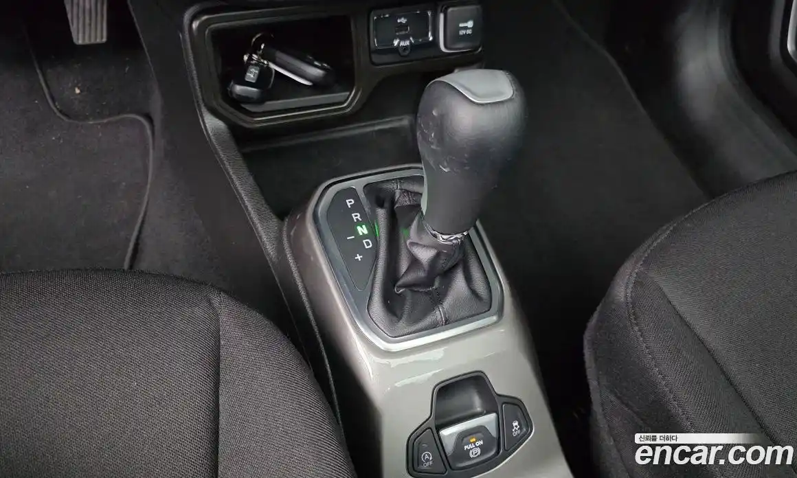 Jeep Renegade 2022 1.3 автомат (гидро), фото 12