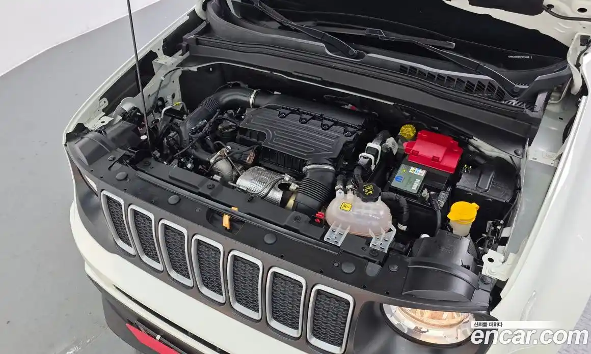 Jeep Renegade 2022 1.3 автомат (гидро), фото 6