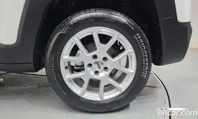 Jeep Renegade 2022 1.3 автомат (гидро), миниатюра 7