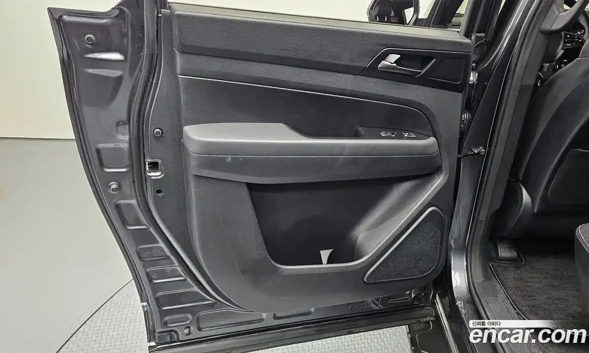 SsangYong Rexton 2020 2.2 автомат (гидро), фото 15