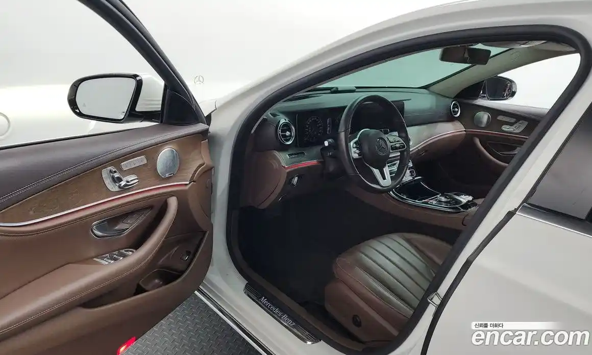 Mercedes-Benz E-Class 2019 2.0 автомат (гидро), фото 13