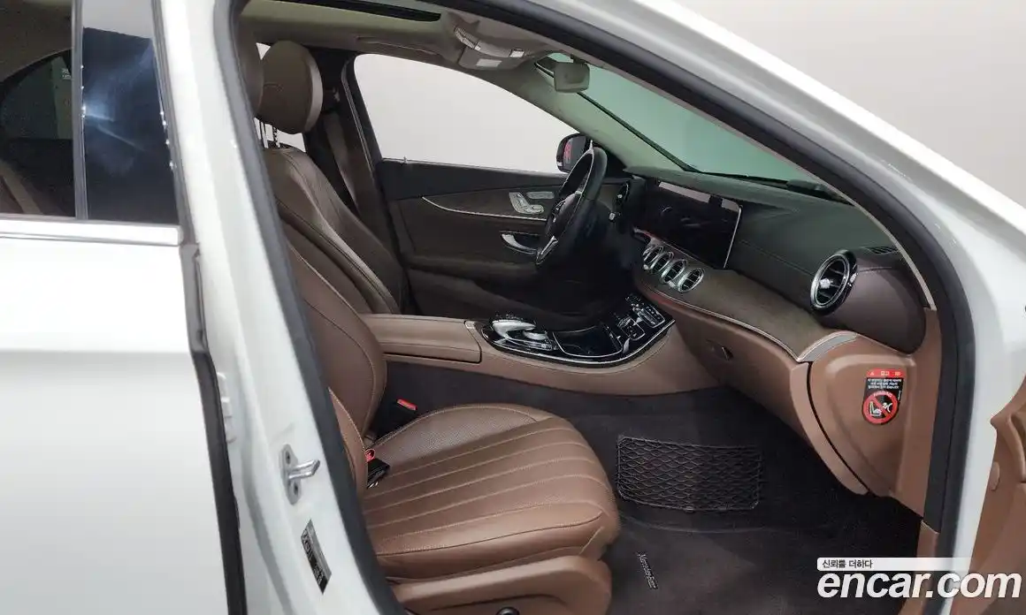 Mercedes-Benz E-Class 2019 2.0 автомат (гидро), фото 16
