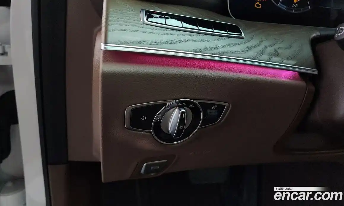 Mercedes-Benz E-Class 2019 2.0 автомат (гидро), фото 30