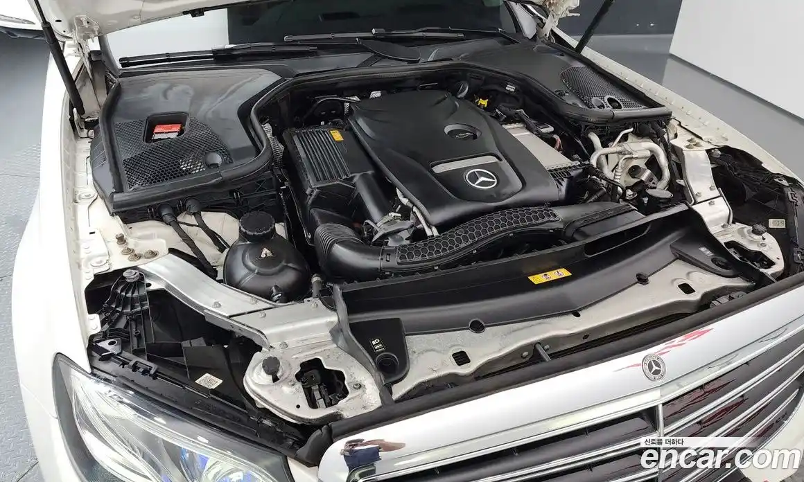 Mercedes-Benz E-Class 2019 2.0 автомат (гидро), фото 6