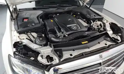 Mercedes-Benz E-Class 2019 2.0 автомат (гидро), миниатюра 6
