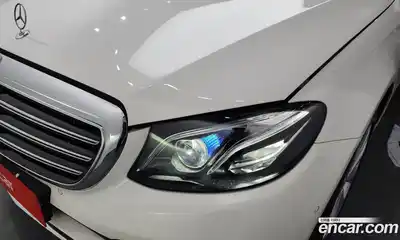 Mercedes-Benz E-Class 2019 2.0 автомат (гидро), миниатюра 8