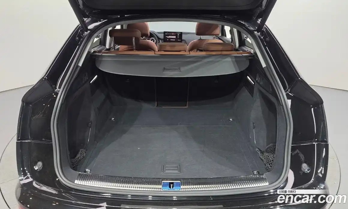 Audi Q5 2023 2.0 автомат (гидро), фото 25