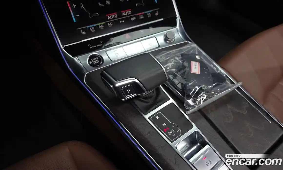 Audi A6 2021 2.0 автомат (гидро), фото 12
