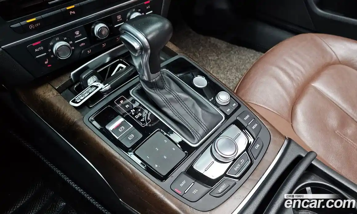 Audi A6 2015 2.0 автомат (гидро), фото 9