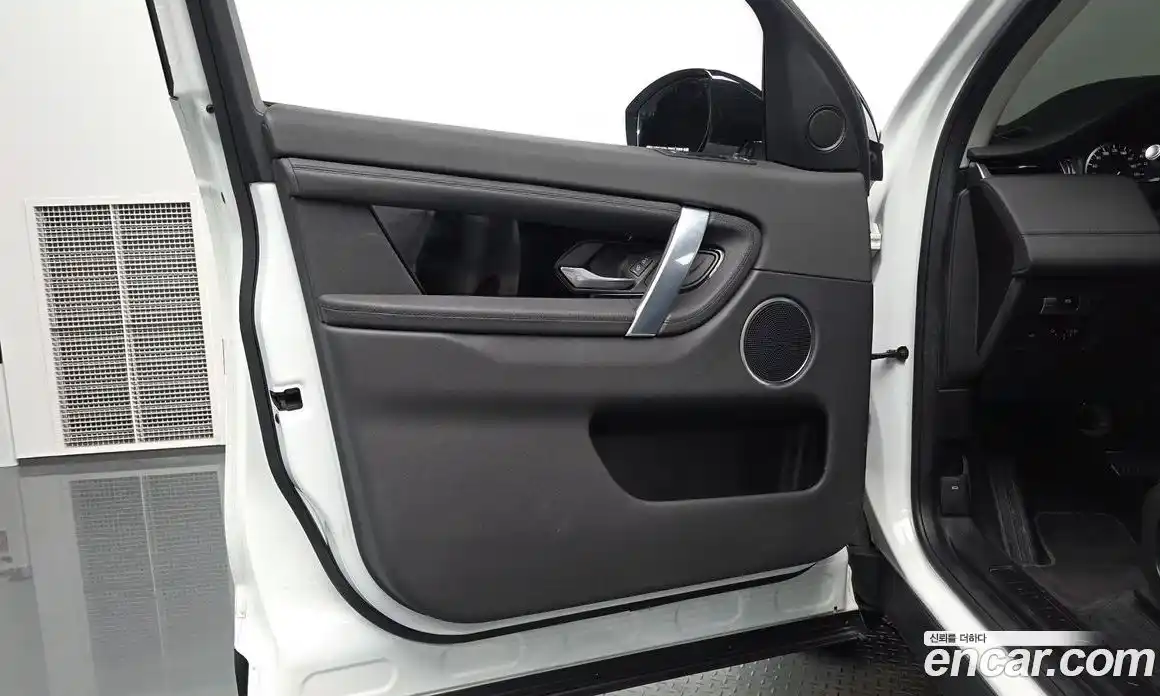 Land Rover Discovery Sport 2020 2.0 автомат (гидро), фото 13
