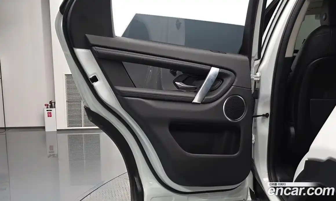 Land Rover Discovery Sport 2020 2.0 автомат (гидро), фото 14