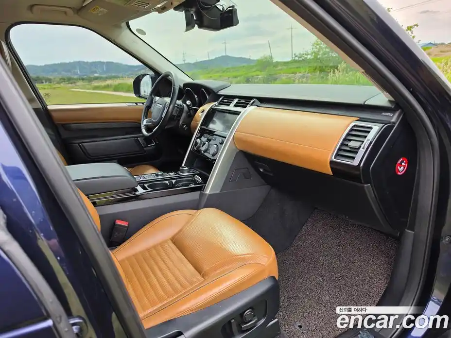 Land Rover Discovery 2017 3.0 автомат (гидро), фото 17