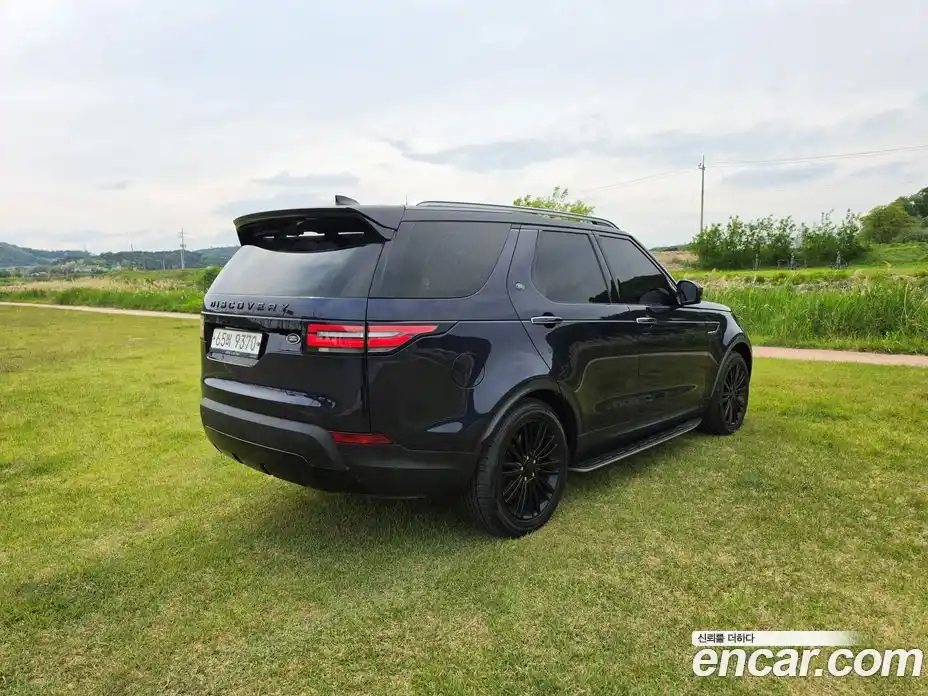 Land Rover Discovery 2017 3.0 автомат (гидро), фото 5