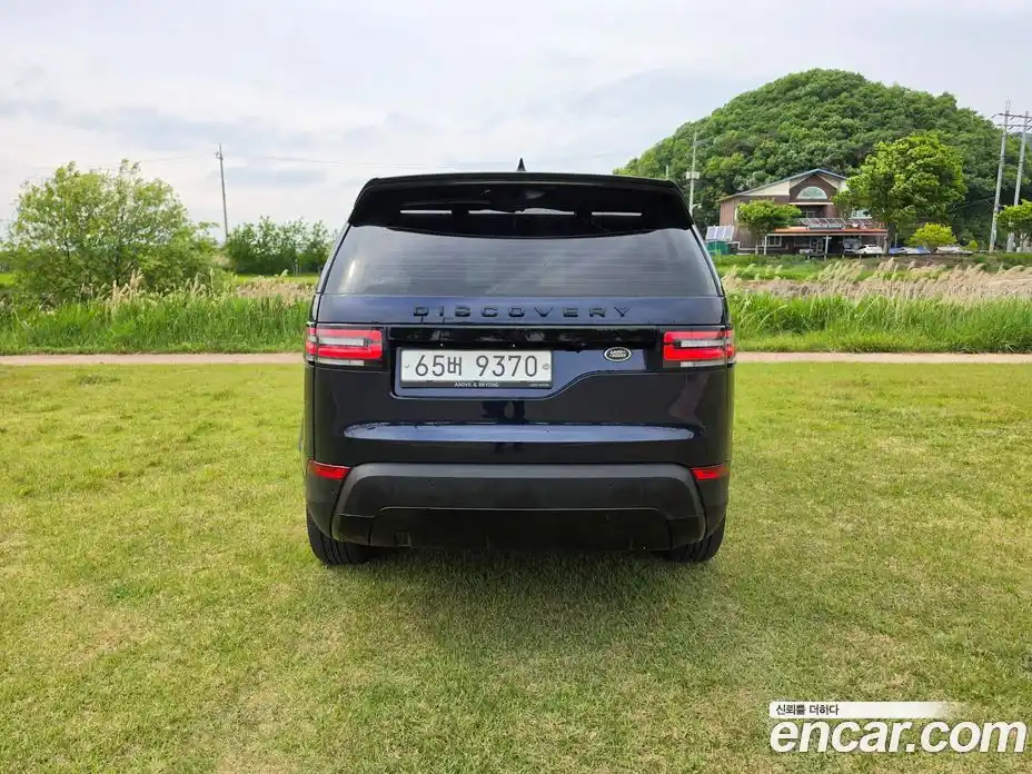 Land Rover Discovery 2017 3.0 автомат (гидро), фото 6