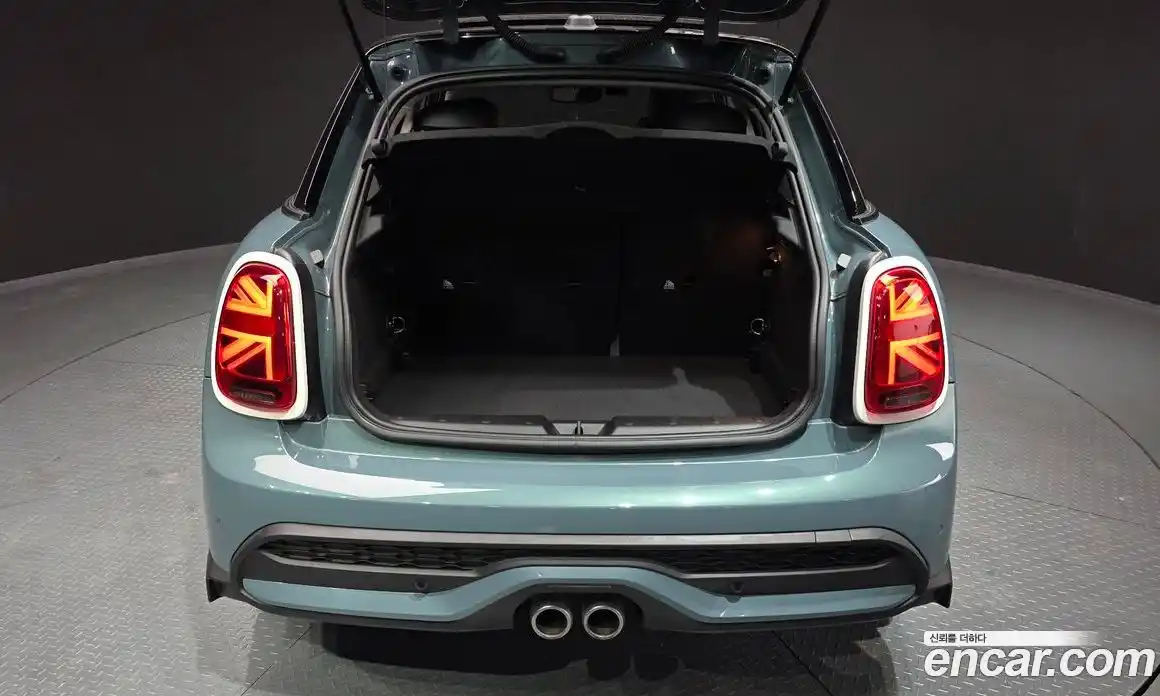 Mini Cooper 2023 2.0 автомат (гидро), фото 19