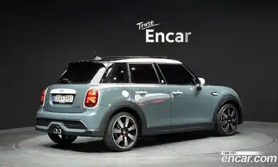 Mini Cooper 2023 2.0 автомат (гидро), миниатюра 2