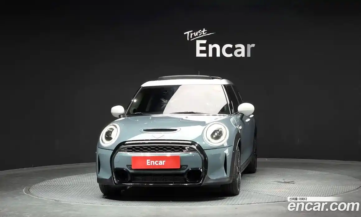 Mini Cooper 2023 2.0 автомат (гидро), фото 3