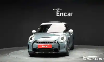 Mini Cooper 2023 2.0 автомат (гидро), миниатюра 3