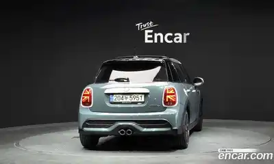 Mini Cooper 2023 2.0 автомат (гидро), миниатюра 4