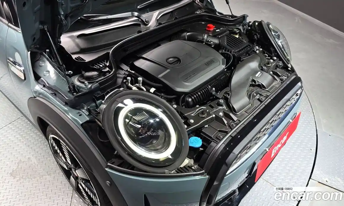 Mini Cooper 2023 2.0 автомат (гидро), фото 6