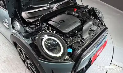 Mini Cooper 2023 2.0 автомат (гидро), миниатюра 6