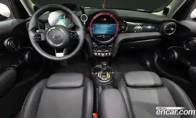 Mini Cooper 2023 2.0 автомат (гидро), миниатюра 7