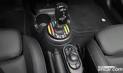 Mini Cooper 2023 2.0 автомат (гидро), миниатюра 9