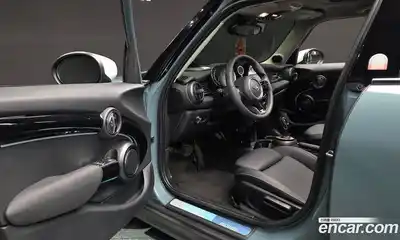 Mini Cooper 2023 2.0 автомат (гидро), миниатюра 10