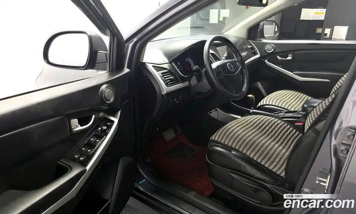 SsangYong Korando 2016 2.2 автомат (гидро), фото 10