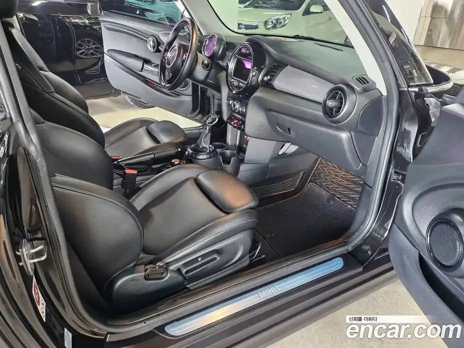 Mini Cooper 2015 1.5 автомат (гидро), фото 12