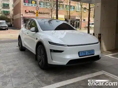 Tesla Model Y 2025 гидро, миниатюра 3