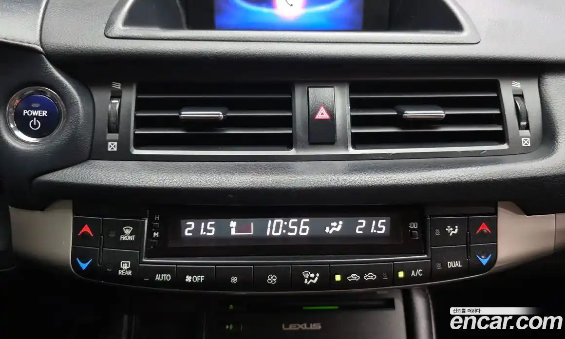Lexus CT200h 2018 1.8 гидро, фото 16